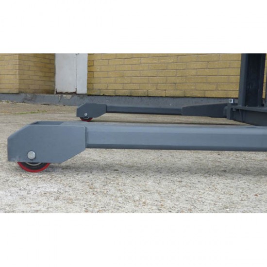 Self Propelled Straddle Stacker LESS10