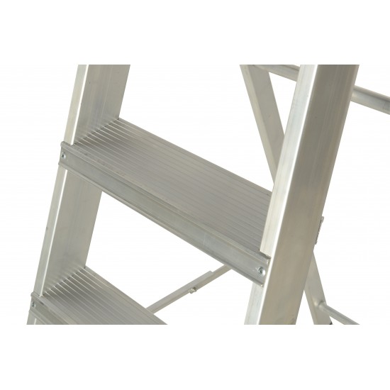 Werner Aluminium Class 1 Platform Stepladder Werner Aluminium Class 1 Platform Stepladder